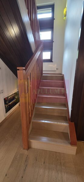 Vila de lux de vanzare in Busteni | Priveliste spectaculoasa la munte