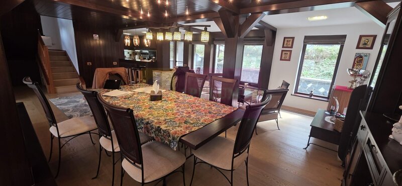 Vila de lux de vanzare in Busteni | Priveliste spectaculoasa la munte