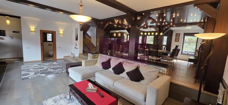 Vila de lux de vanzare in Busteni | Priveliste spectaculoasa la munte